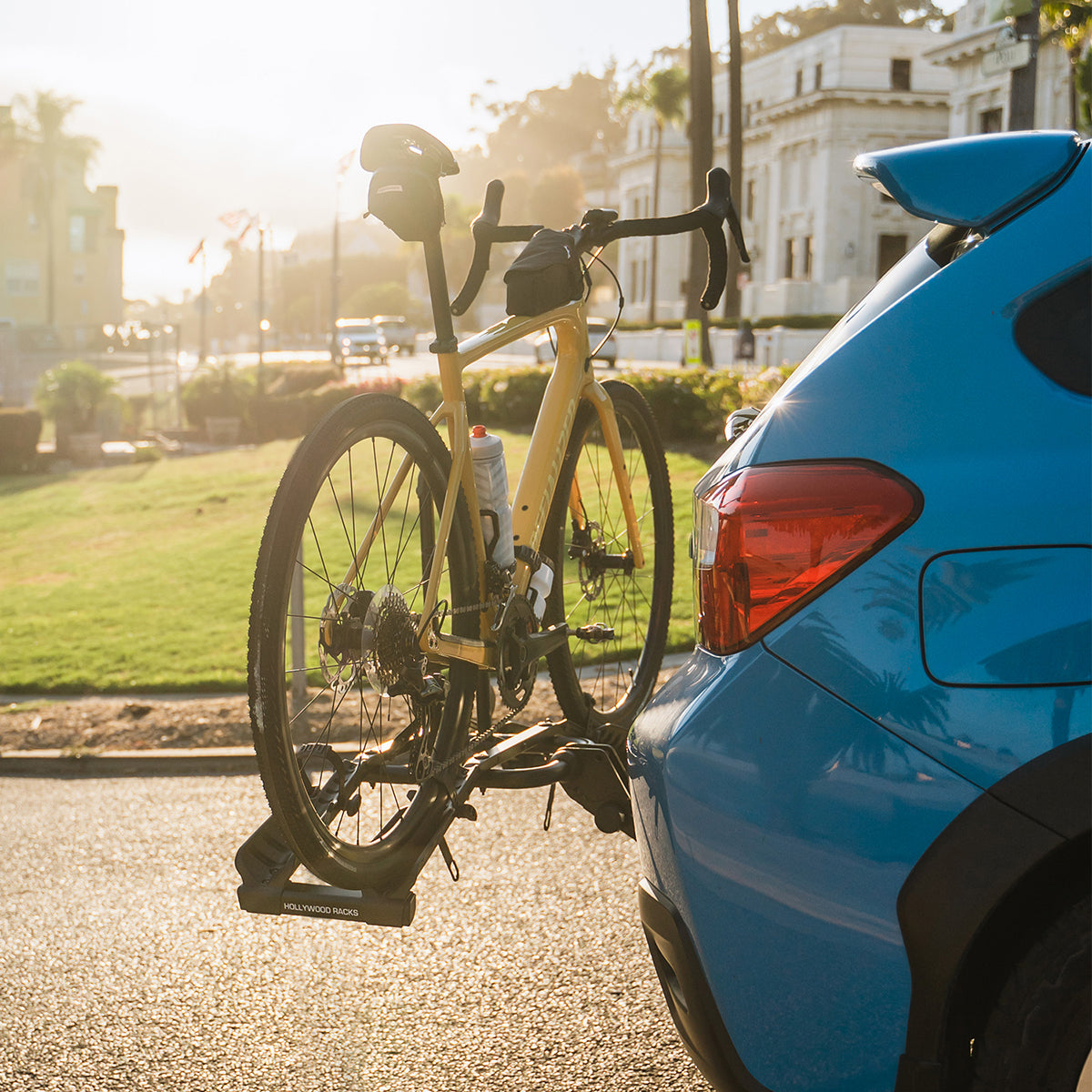 Hollywood Destination 2: 2 Bike, 1-1/4" & 2"