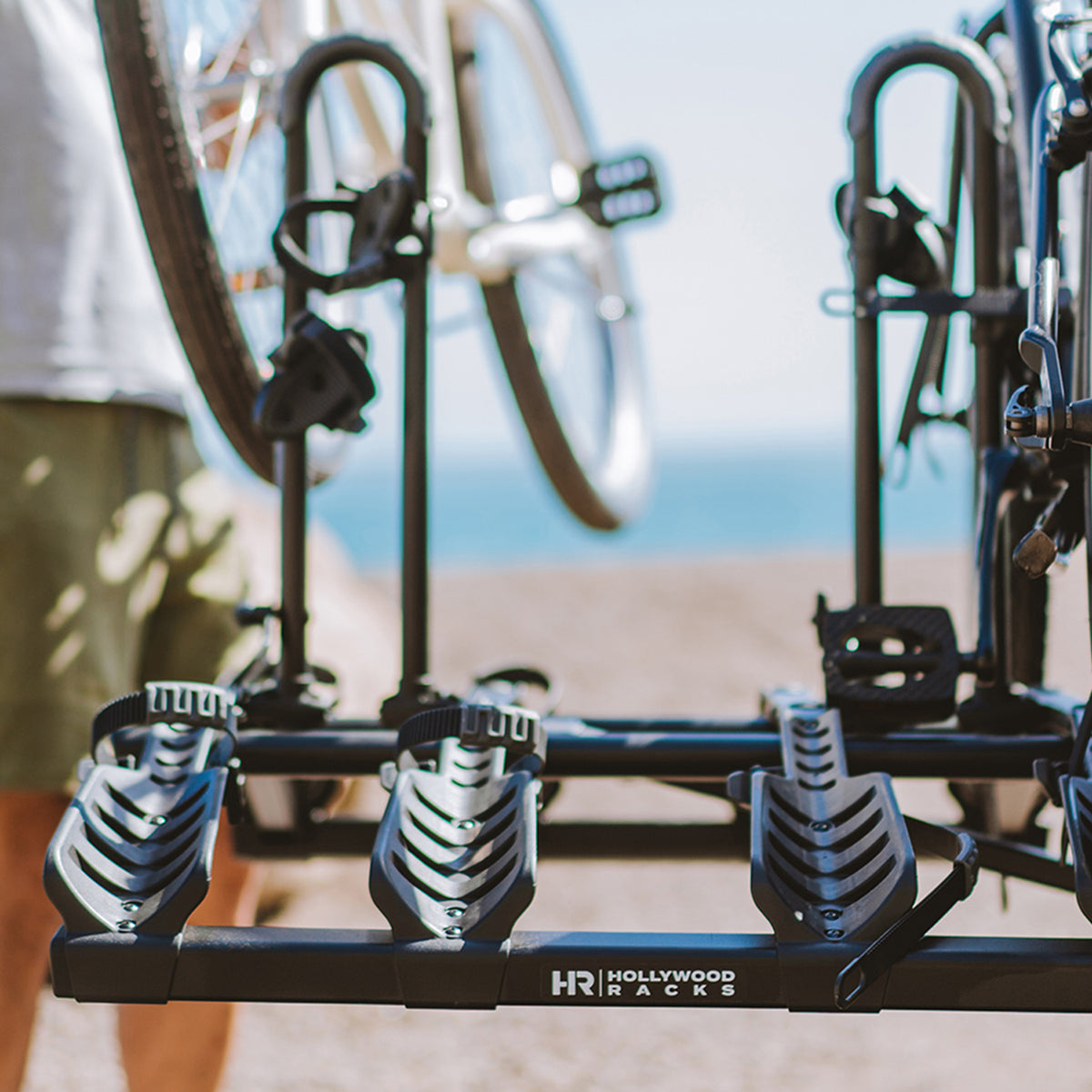 Hollywood Destination 4: 4 Bike, 2"