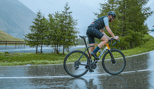 Pedalling Through the Rain: Rainy Weather Cycling for Newbies